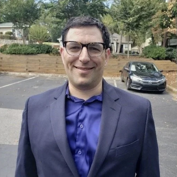 Headshot of Eren Denburg Niederhoffer